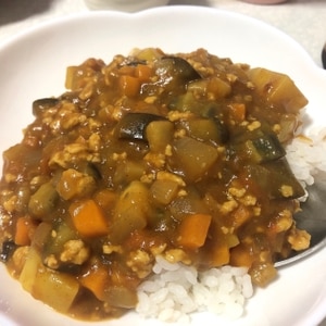 カレールー使用☆なすとピーマンのキーマカレー